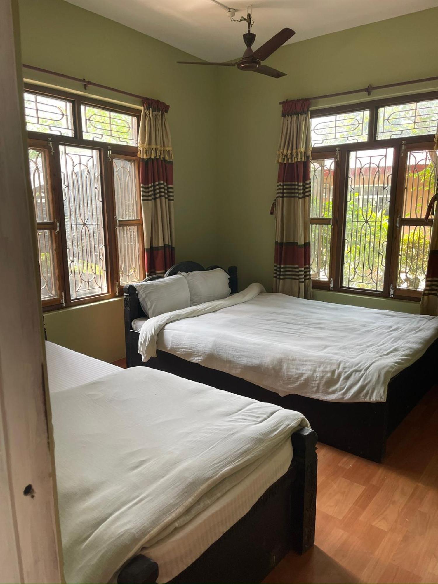 Tara Guesthouse - Sauraha,Chitwan Exterior photo